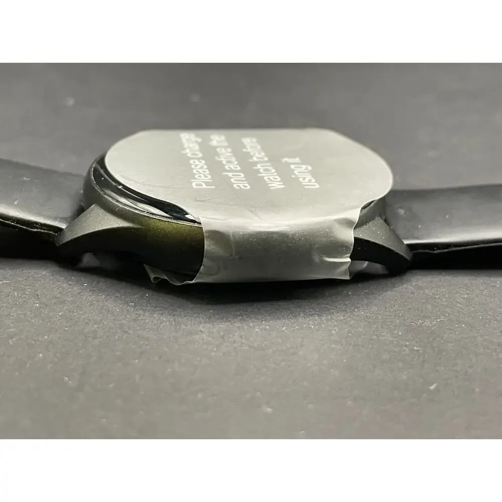 Black Smartwatch Fitness Activity Tracker Round Dial New with Protective Film